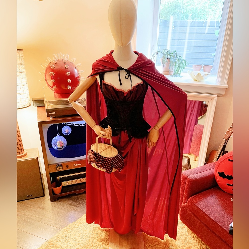 Women’s Red Riding Hood Costume size Small with Basket